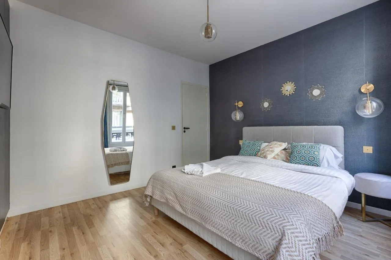 Amazing Luxury Triplex 3Br/8P - Arc De Triomphe Apartment Paris 0*,  France