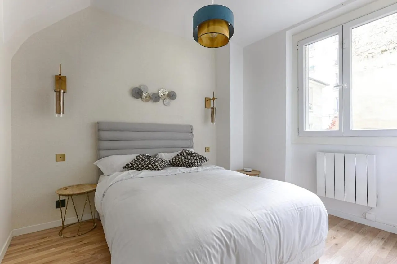 Amazing Luxury Triplex 3Br/8P - Arc De Triomphe Apartment Paris